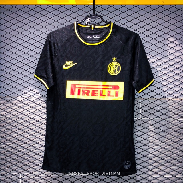 Áo IM phiên bản 2020