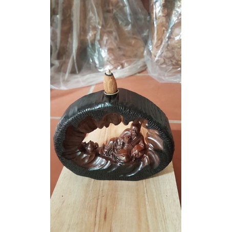 Thần trà xông trầm gỗ bách xanh, tặng 1 hộp 50 nụ.