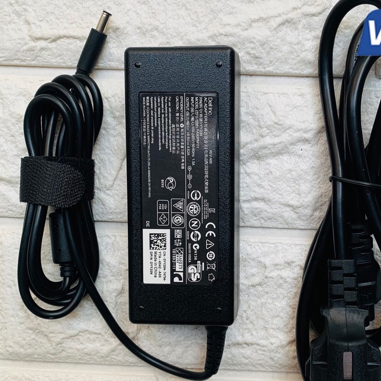 QUA SỬ DỤNG Sạc Laptop Dell 19.5V - 4.62A - 90W 19,5v 4,6a Chân Kim Nhỏ 4.5 *3.0mm Dell 5568 3558 3458 3558 Card Rời