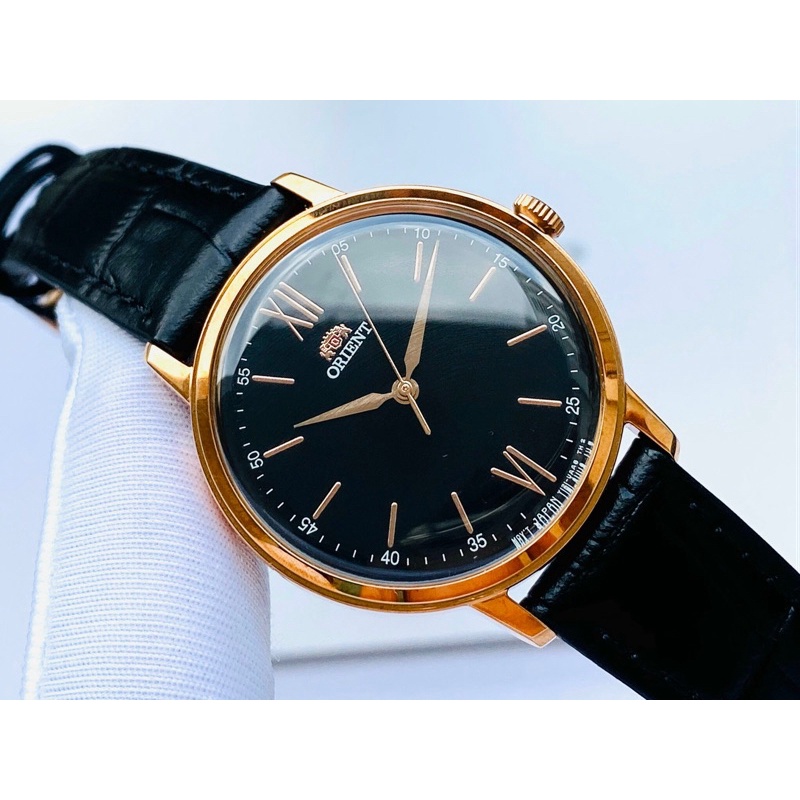 Đồng hồ nữ dây da Orient Slim Quartz RA QC1703B10B