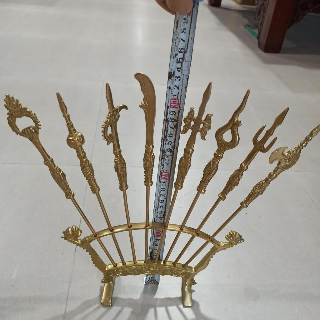 Bộ bát bửu bằng đồng ,chấp kích, lỗ bộ bằng đồng cao 34cm 26cm