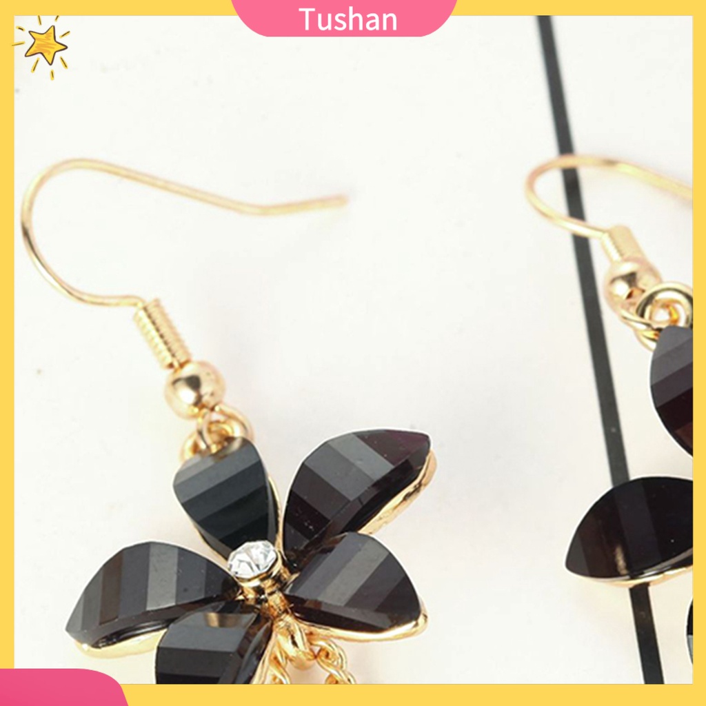 Bông tai hoa gắn ngọc trai giả sang trọng