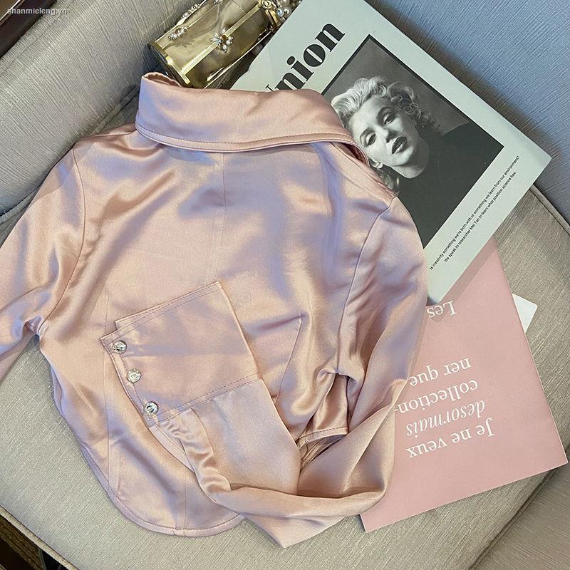 Áo sơ mi tay dài dáng ngắn phong cách thời trang sành điệu cho nữ