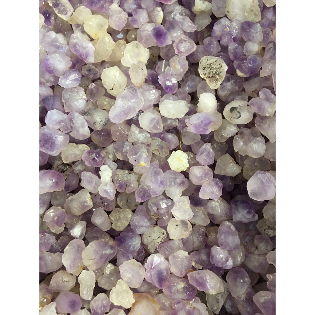100Gr Đá hạt thô màu tím Amethyst