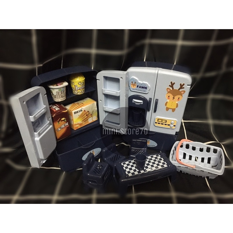 Mô hình tủ lạnh, đồ ăn, bàn ghế mini