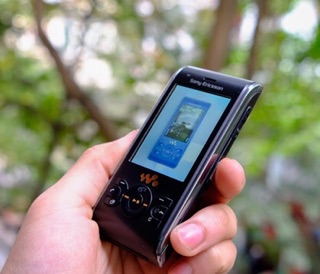 Điện thoại Sony Ericsson W595i