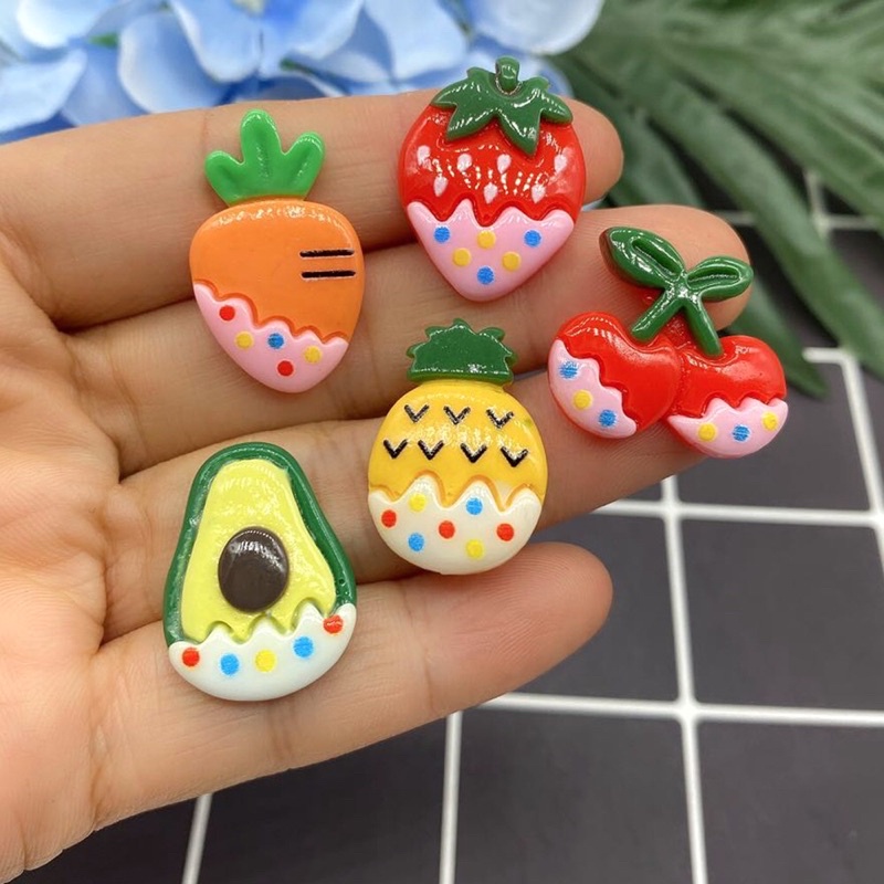 Set 10 charm dâu tây-cherry-cà rốt-dứa-bơ làm phụ kiện tóc, decor…