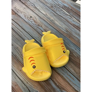 Dép cá mập baby Shark cute cho bé