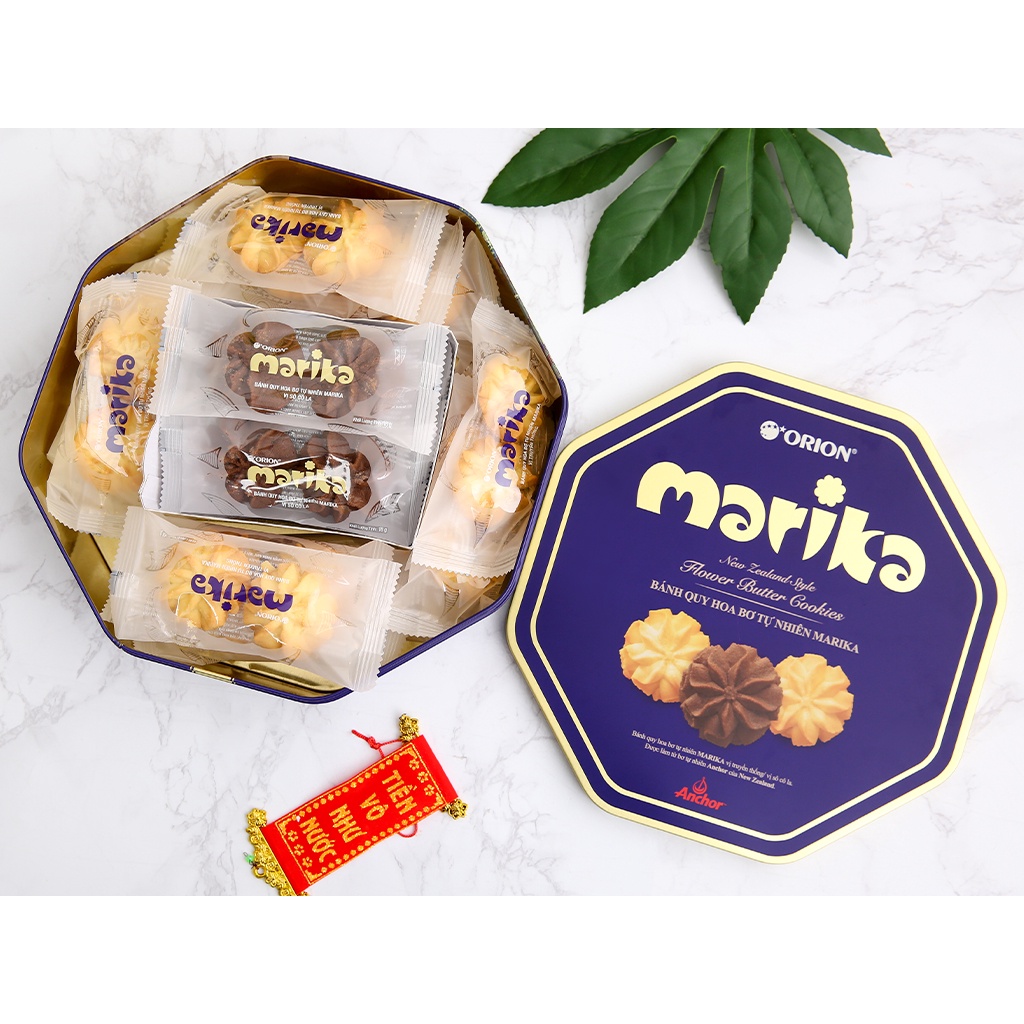 Hộp Quà Orion Bánh Quy Hoa Bơ Tự Nhiên Marika (Hộp 252g)