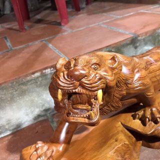 Tượng con hổ gỗ hương