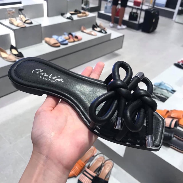 Dép cnk auth có sẵn