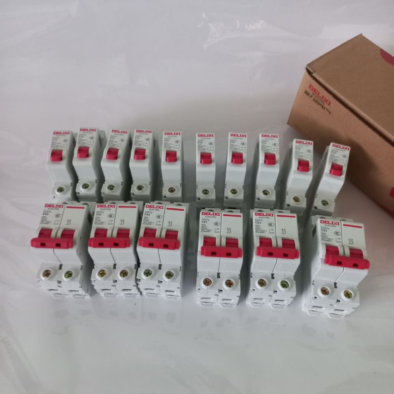 Atomat 1P và 2P bảo vệ quá tải và chập điện 220v