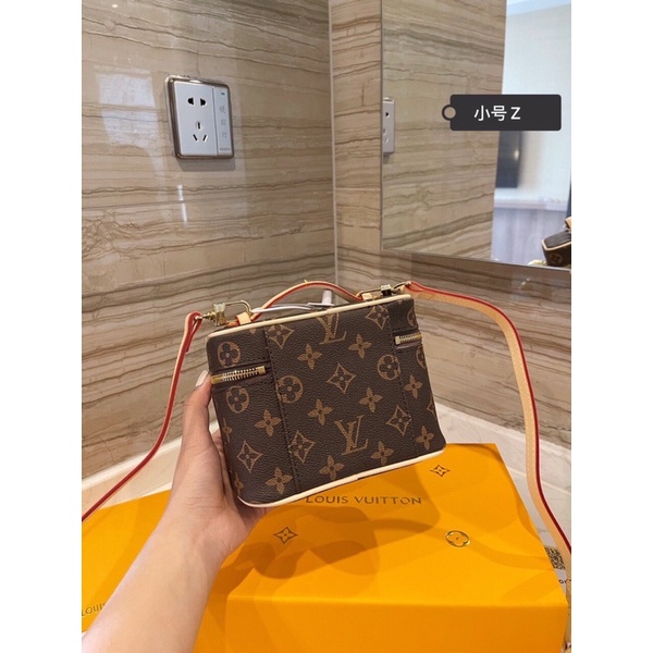Cốp Lv Nice Mini siêu xinh da bò  sz 17-20