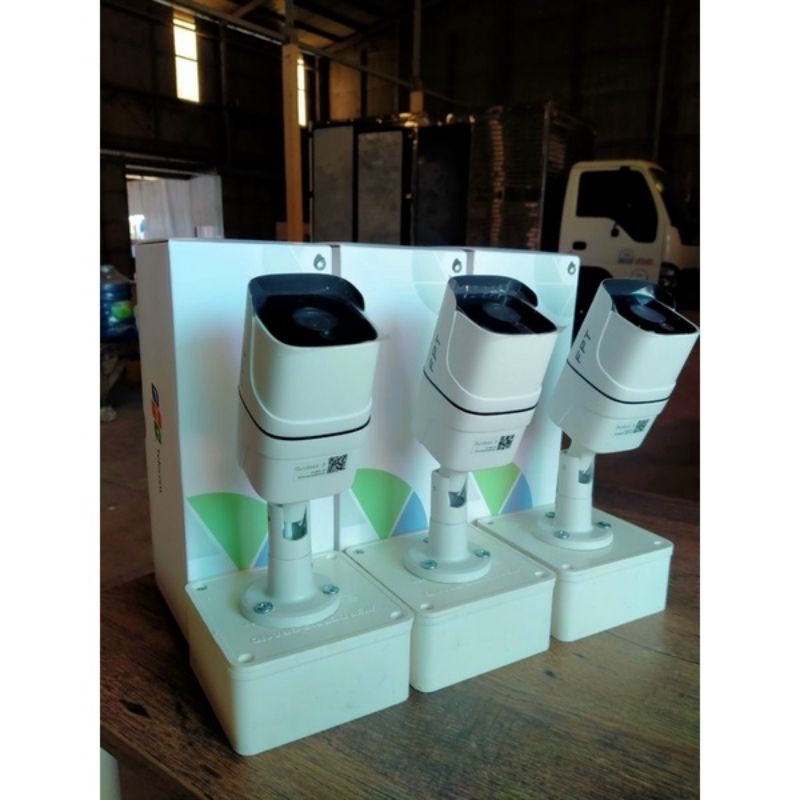 CAMERA fpt ngoài trời cuold 1 năm  bảo hành 12 tháng | BigBuy360 - bigbuy360.vn
