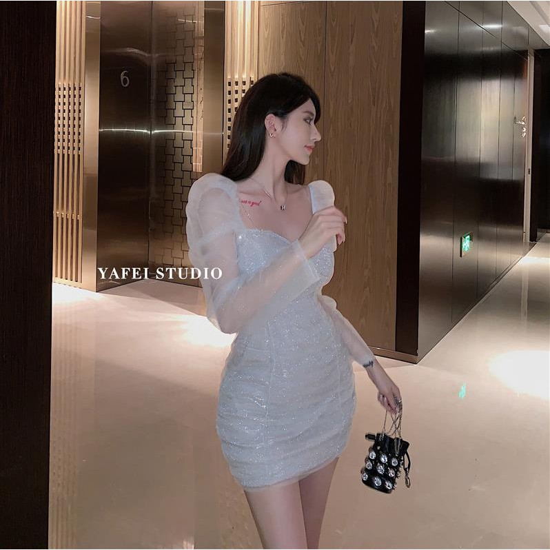 Đầm lưới tay dài hạ vai hở vai hở lưng màu xám bạc bling bling lấp lánh ulzzang