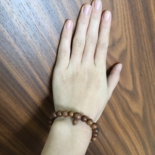 Vòng tay gỗ dâu già 8 li