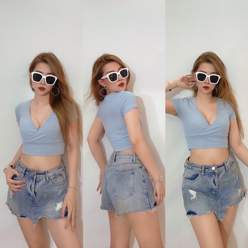 Áo Croptop HYFVE Cổ Tim - 3718