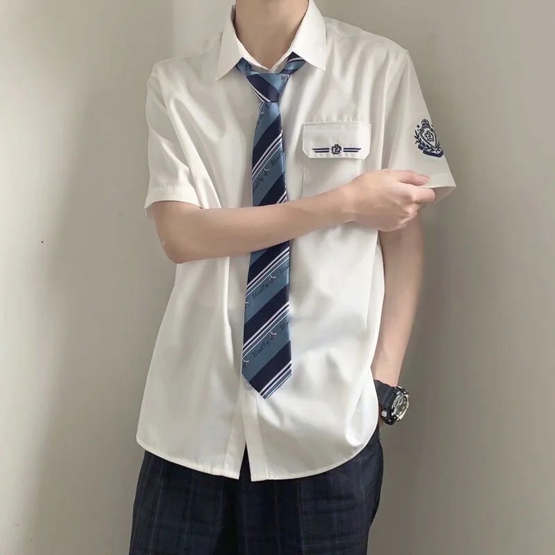 Áo sơ mi tay ngắn dáng rộng phong cách mùa hè thời trang cho nam