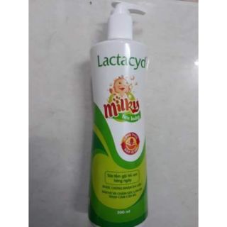 Sữa tắm gội trẻ em Lactacyd Milk 500ml