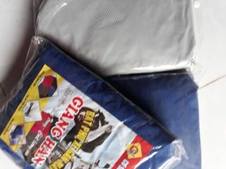 Trùm xe màu xanh.bạc