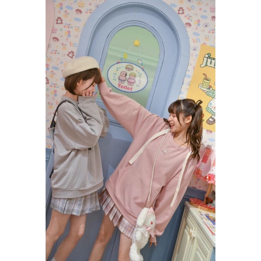YAS0744-Áo sweater hoạt hình SNBL