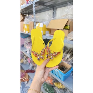 Dép Havaianas kèm charm