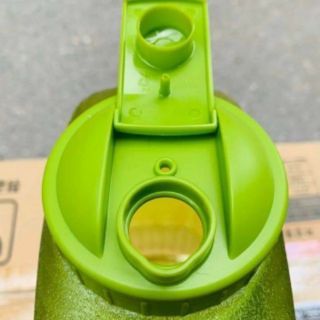 Bình nước lock and lock 2.1 L .