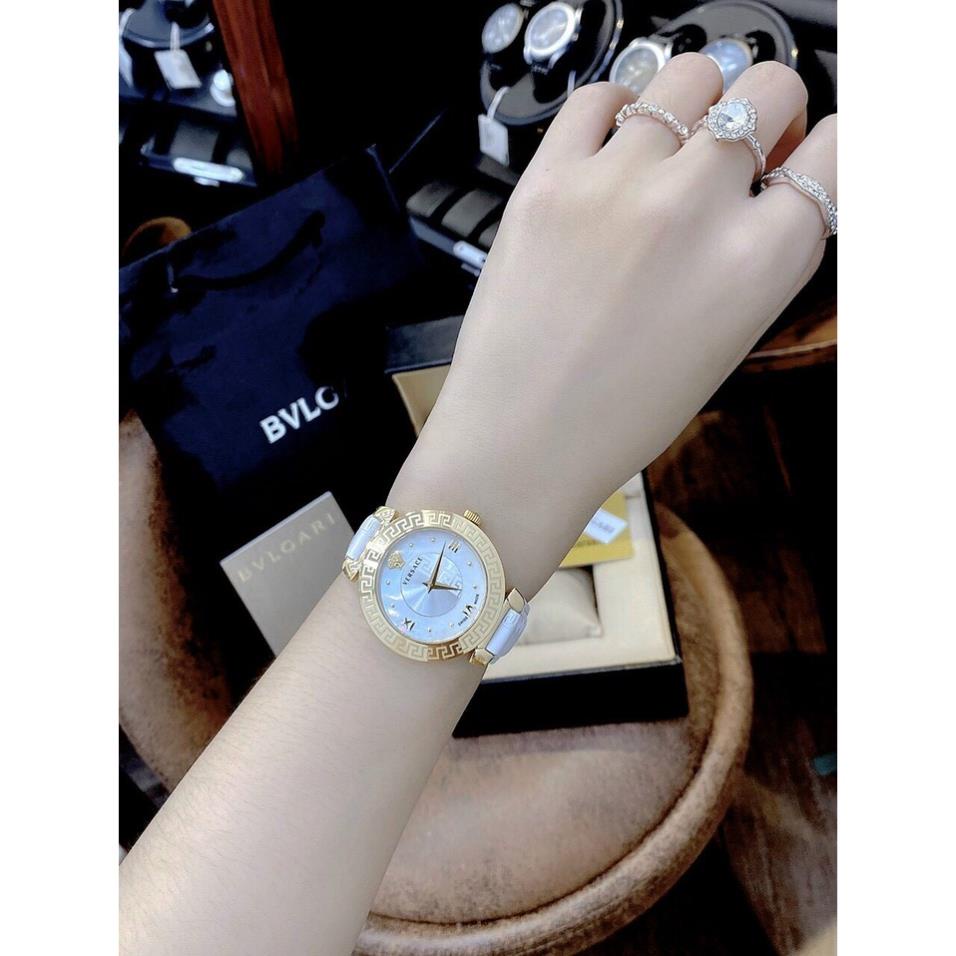 Đồng hồ nữ Versace nữ dây da sang trọng và tinh tế.
