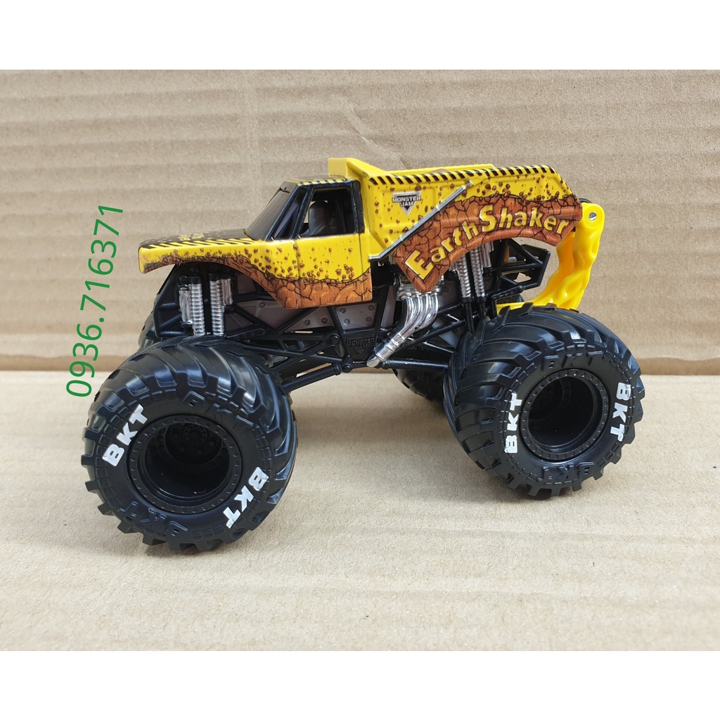 Mô hình xe tải quái vật Monster Jam EarthShaker MJ4 hàng Spin Master Canada
