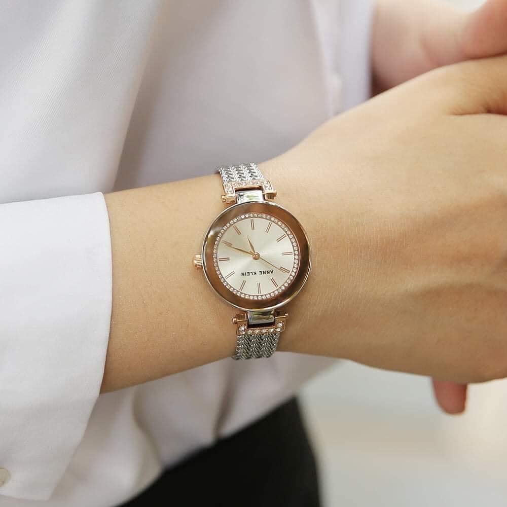 Đồng hồ nữ Anne Klein AK/1907SVRT  Đồng hồ đeo tay bằng lưới pha lê cao cấp dành cho nữ