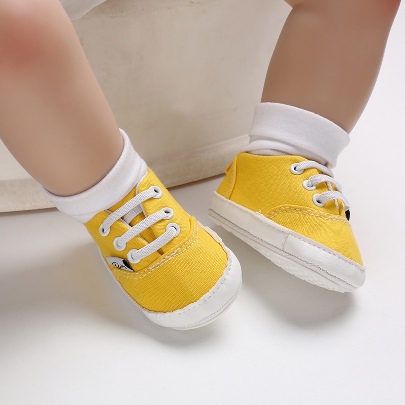 Giày cho bé đế cao su thiết kế chống trơn trượt kiểu dáng dễ thương cho bé trai bé gái