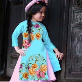 Áo dài cách tân hoa anh đào.