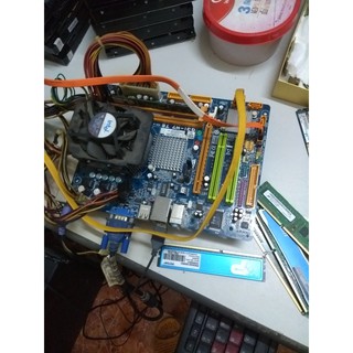 Combo main + chip + ổ cứng = 650k