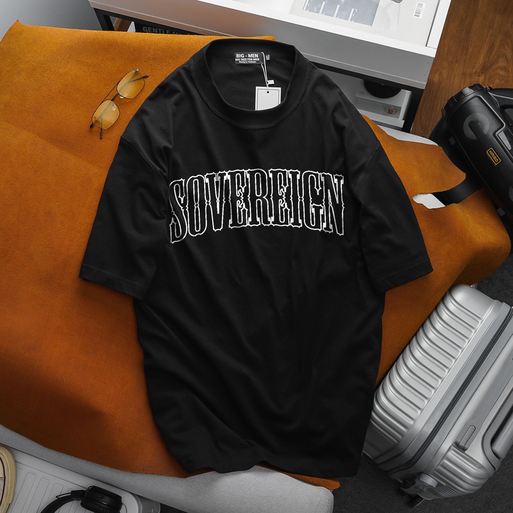 [bigsize] Áo thun cotton màu đen cổ trái cách điệu in hình đẹp bigsize nam