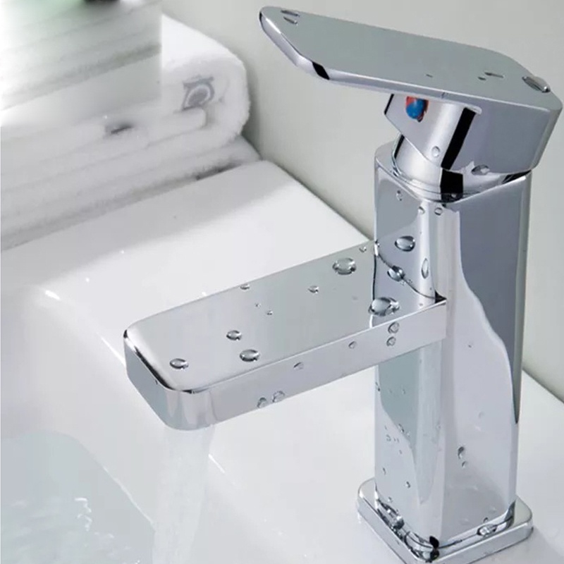 Vòi rửa mặt lavabo vuông nóng lạnh cao cấp  đảm bảo 100% inox  304  .