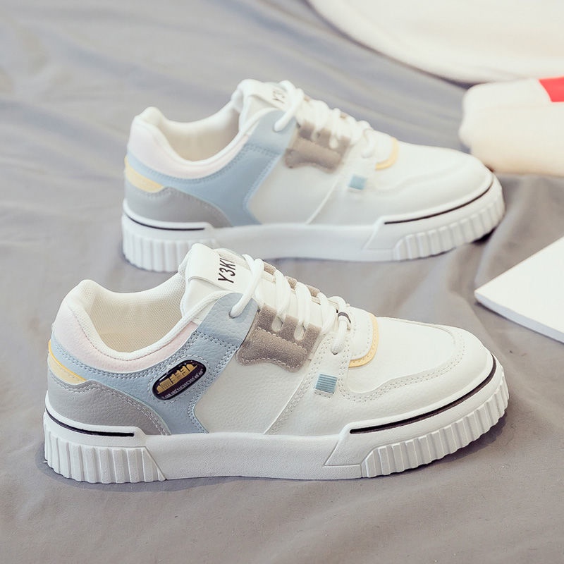 Giày Sneaker phong cách năng động hợp thời trang cho nữ sinh