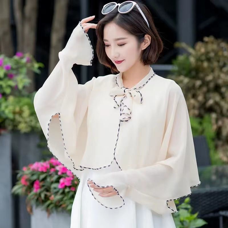 Áo Choàng Mỏng Chống Nắng Chống Tia Cực Tím Hình Lá Sen Thời Trang Đi Biển Mùa Hè