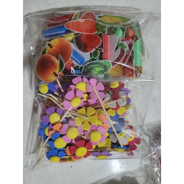 Phôi cấm cờ và hoa bé ngoan, giá 120k/ bộ
