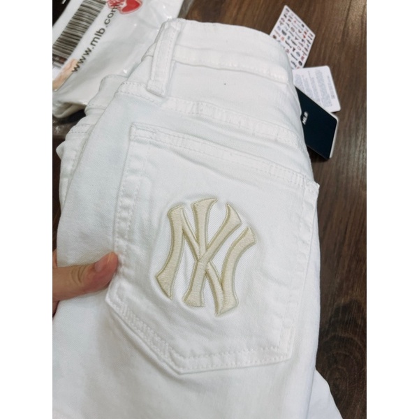 Quần short jean trắng co giãn