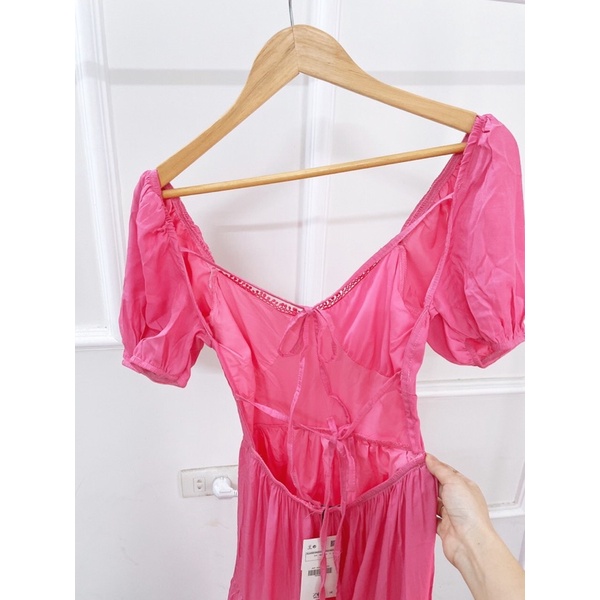 Đầm maxi hồng cánh tiên dáng dài 120cm hở lưng