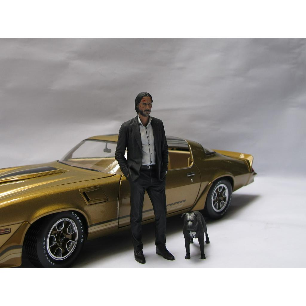 Figure Keanu Reeves in "John Wick" tỷ lệ 1:18