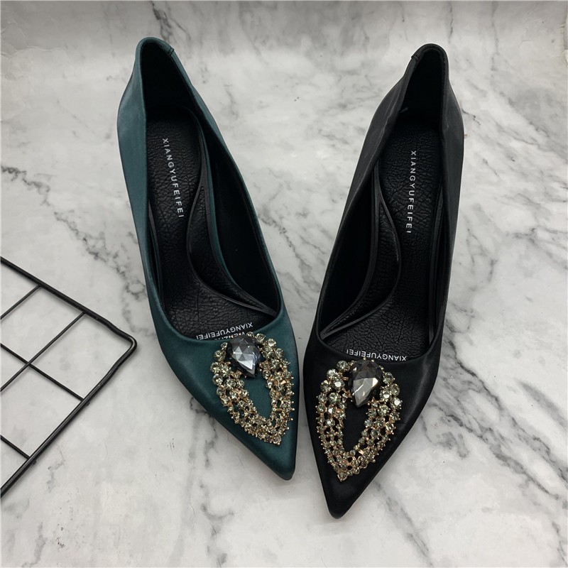 QUẢNG CHÂU CAO CẤP Cao gót lụa mũi đá 8 phân