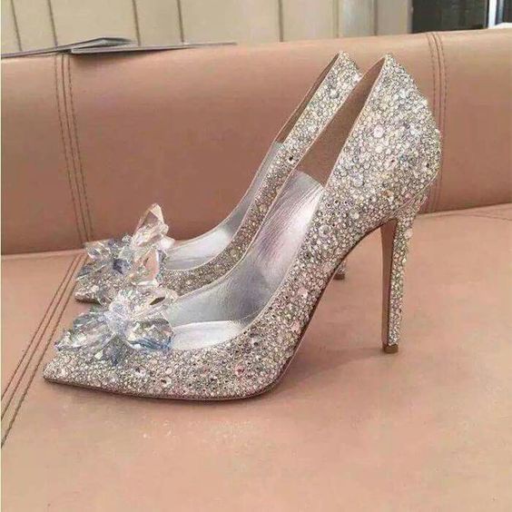 Giày cao gót cinderella high heel "họa tiết đính cườm"