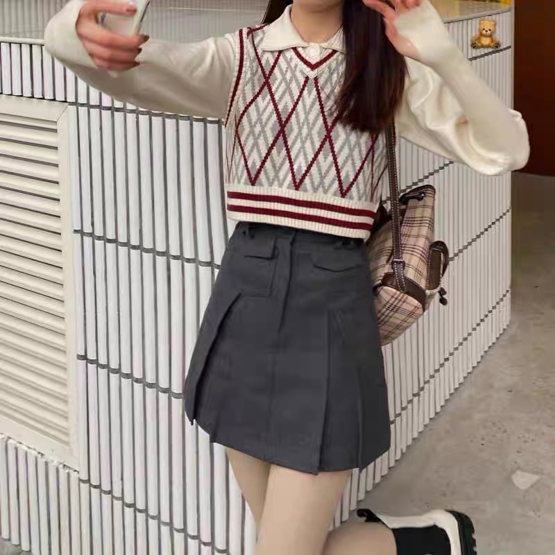 Áo gile len nữ - Áo len nữ dệt kim hoạ tiết hình trái tim trẻ trung cổ V phong cách Hàn Quốc cho nữ