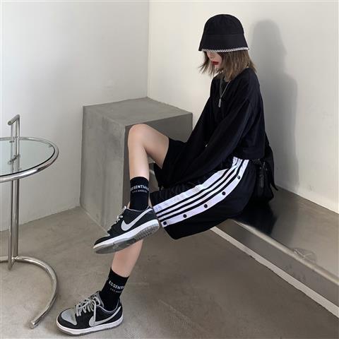 COZOKC Quần Short 5 Tấc Dáng Rộng Cài Nút Họa Tiết Kẻ Sọc Thời Trang