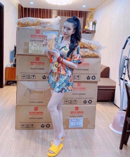 BỘ PIJAMA LỤA HOẠ TIẾT ĐỘC LẠ