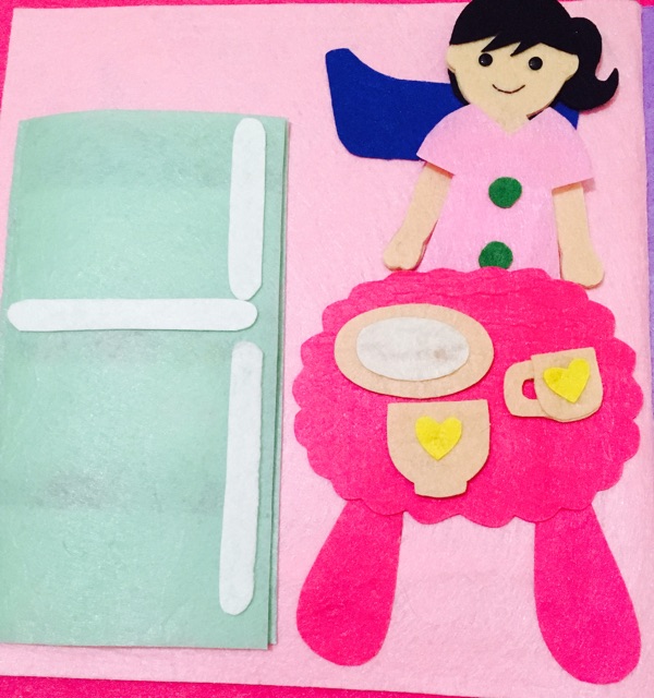 Sách vải handmade chủ đề cuộc sống hàng ngày bé gái ( hình thật)