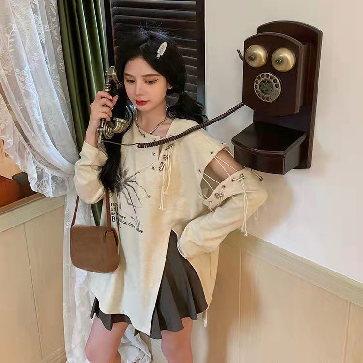 Niche American sexy off-shoulder loose Spider printed split T-shirt female hot girls lazy fashion all-match ins top cMvC