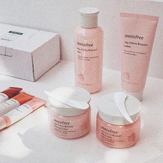 Bộ dưỡng da Innisfree Jeju Cherry Blossom