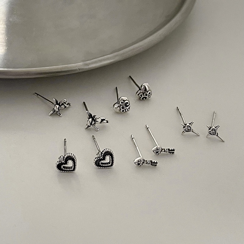 Set Khuyên Tai Hình Trái Tim Phong Cách Cổ Điển Cá Tính Dành Cho Nữ